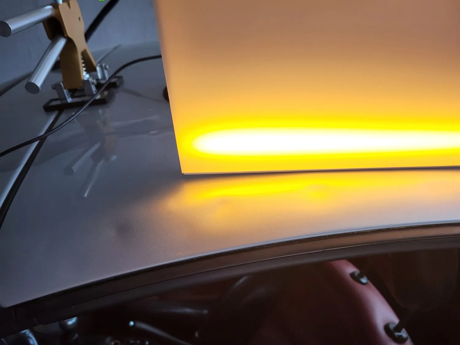 Professionelle Hagelschadenreparatur von AT Dellentechnik